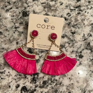 Pink statement earring. NWT. Never worn